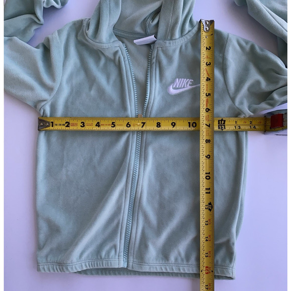 Nike Kids Zipper Jacket Girls 5–6 YRS Athletic Sports Green - Picture 3 of 5
